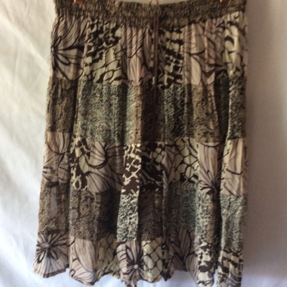BROWN FLOWY skirt